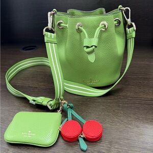 Kate Spade Mini Bucket Crossbody Bag EUC